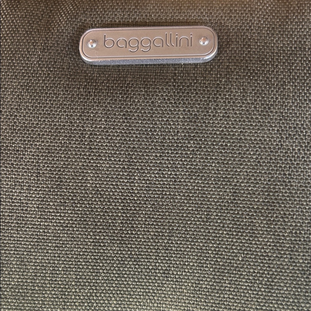 Baggallini Olive Wristlet with orange Trim and Removable Strap - Picture 6 of 8
